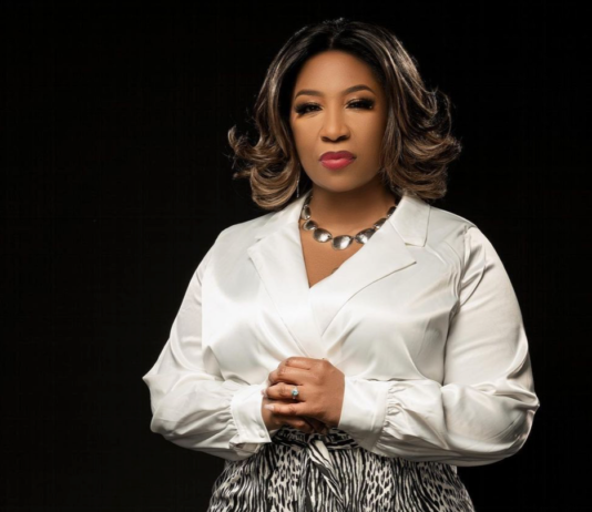 Singer/songwriter Dr. Angelia Williams signs with Uncle G Promotions & Entertainment Company