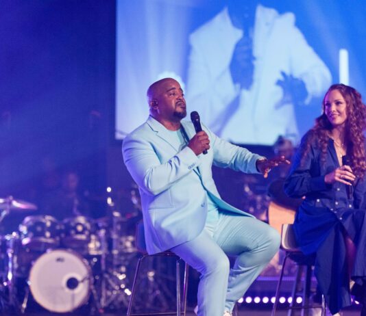 Jason Nelson & Madison Ryann Ward Hit Billboard No. 1